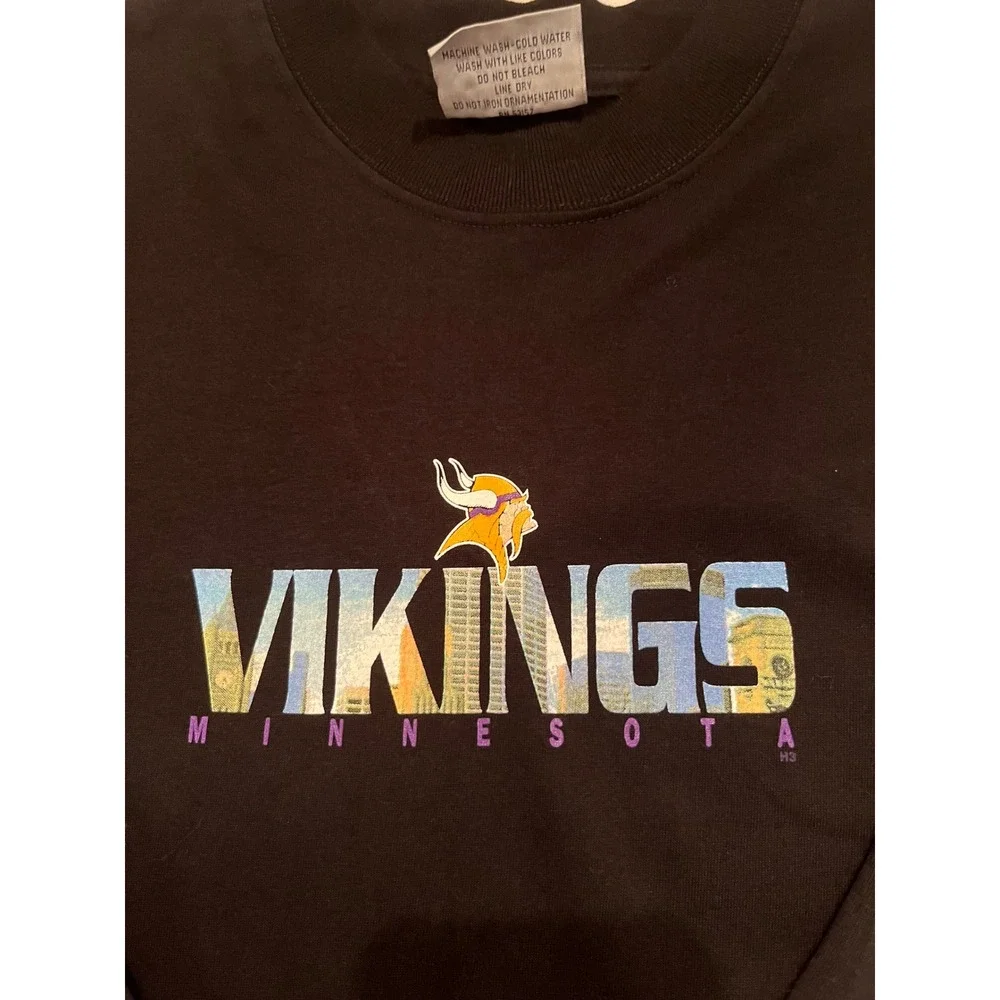 Majestic Minnesota Vikings Black Long Sleeve Shirt Size Medium Team NFL NWT‎